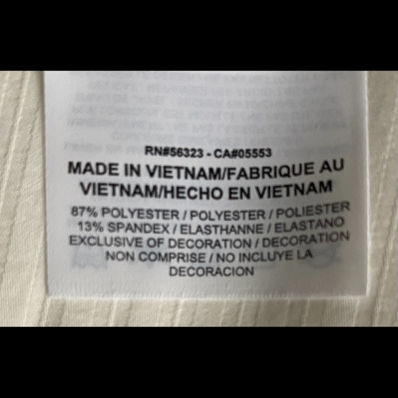 NEW! Nike Dri Fit Women’s Golf Polo Size: Medium - Picture 3 of 4